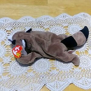 Ringo The Raccoon Ty Beanie Baby plush stuffed animal toy